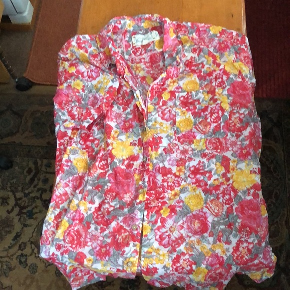 Men’s cotton shirt short sleeve by April Cornell s L has gold accents - Picture 3 of 3